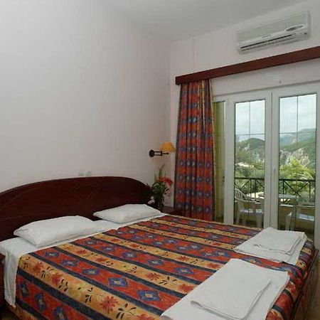Liapades Beach Hotel Kültér fotó